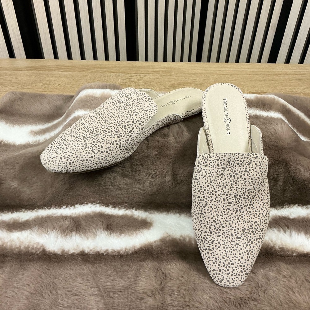 New Treasure & Bond Slides, Sz 8